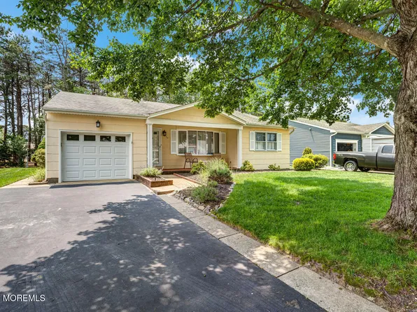 73 Whitmore Drive, Toms River, NJ 08757