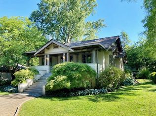 622 Farish St, Charlottesville, VA 22902