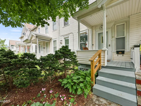 35 Summer St, Adams, MA 01220