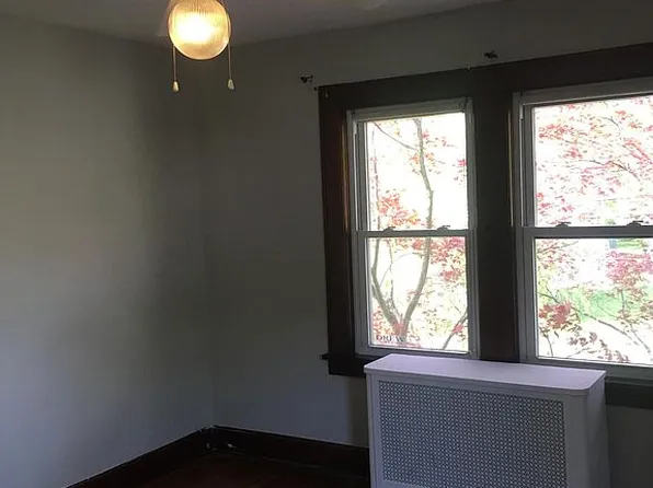 94 E Cedar St, Livingston, NJ 07039