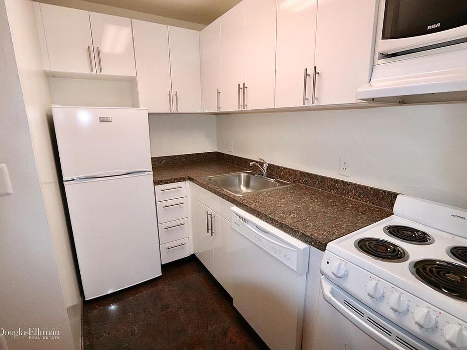 2nd image of 207 E 30th St #6C*
