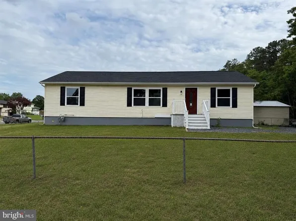 656 Nottingham Dr, Vineland, NJ 08360