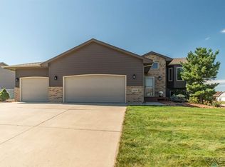 2609 N Aidan Ave, Sioux Falls, SD 57107