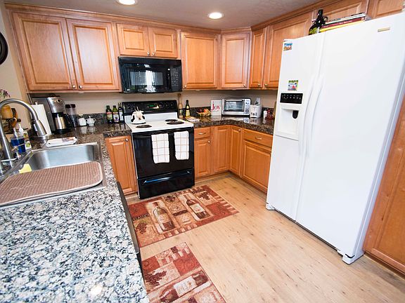 4th image of 681 Copper Dr
