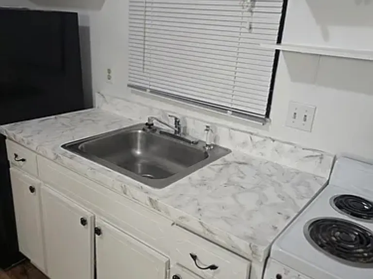 4157 Harrison Ave — Photo 10
