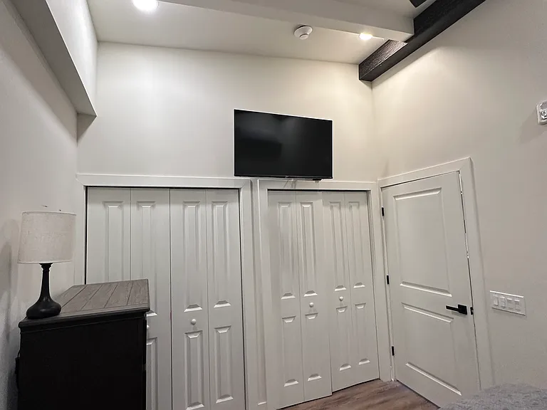 157 N Main St #202 — Photo 7