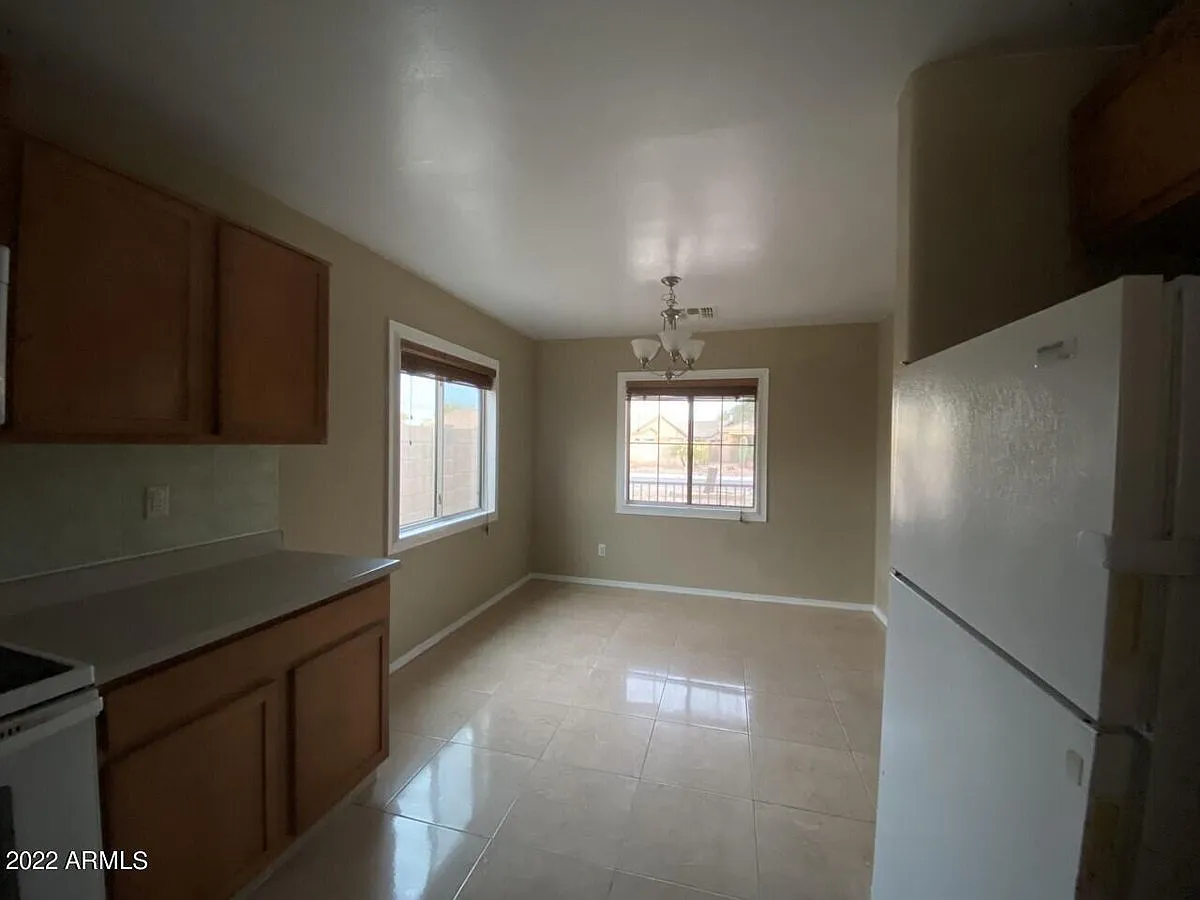 19286 North Duncan Drive — Photo 2