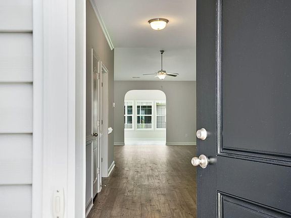 1929 Pine Cone Lane-2 Compressed