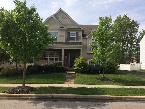 3rd image of 671 Stonefield Dr