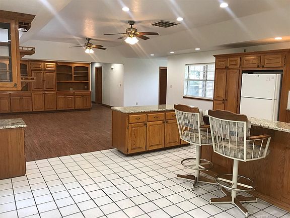 2nd image of 16081 County Road 1561