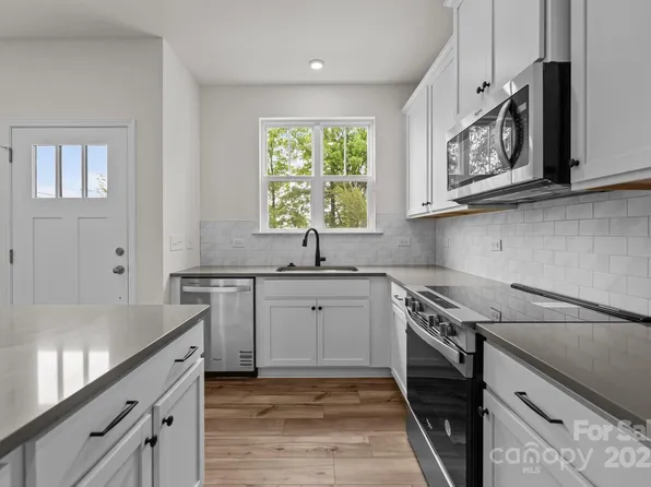 4113 Walking Ridge Rd #56, Charlotte, NC 28208