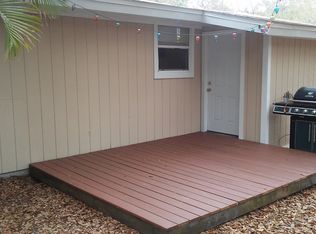 305 5th Ave SW, Largo, FL 33770