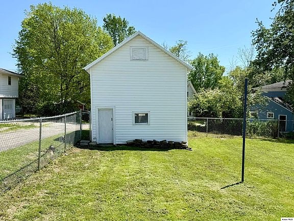 5th image of 108 Wooster Rd