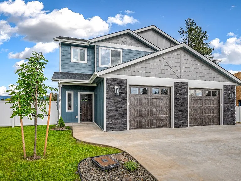 222 E Lobo Loop — Photo 2