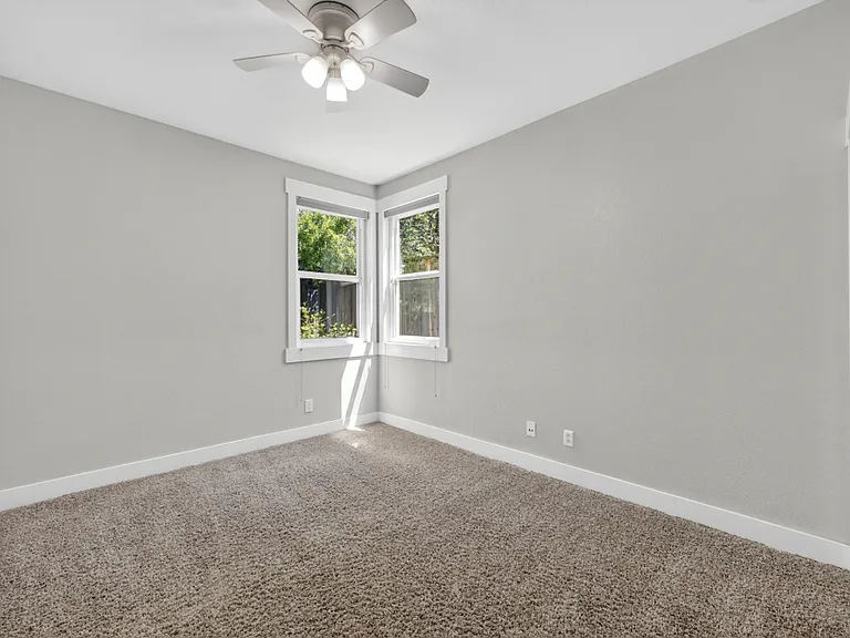 107 Lembi Dr — Photo 11