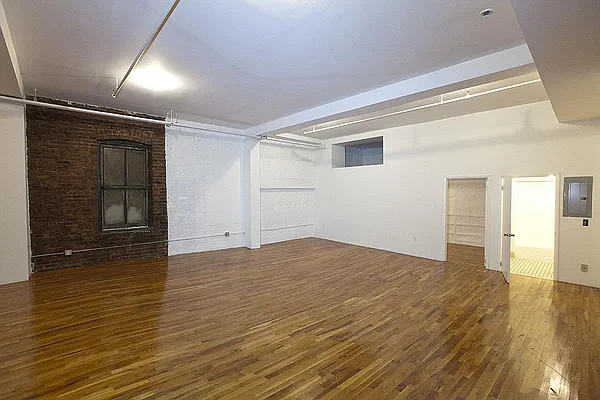 Rented by Voro NYC | media 28