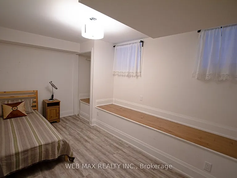 328 Brunswick Ave — Photo 5