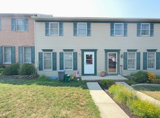 52 Ironstone Dr, Elizabethtown, PA 17022
