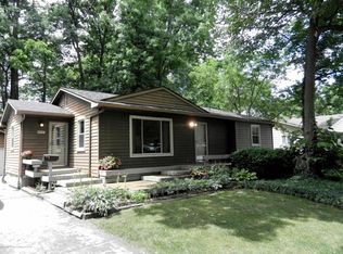 2808 S Deerfield Ave, Lansing, MI 48911