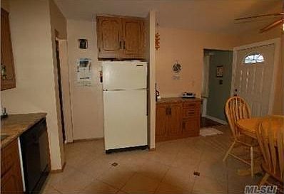 3rd image of 109 N 1st St