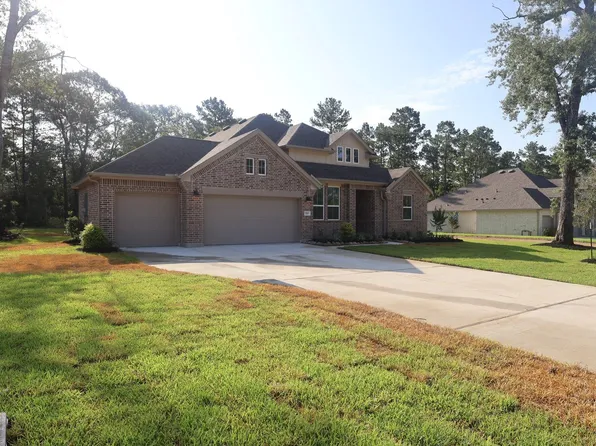 110 Roebuck Ln, New Waverly, TX 77358