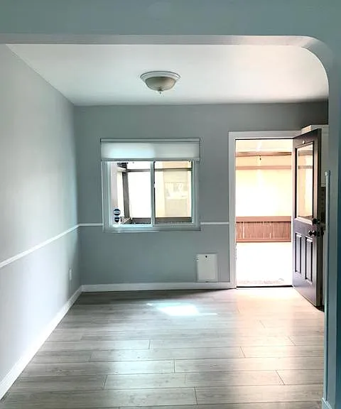 Eating area right next to the kitchen