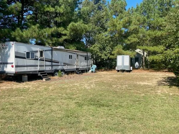 380 Sea Bass Dr, Horntown, VA 23395