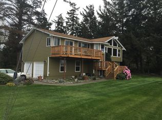 2111 Pine Wood Way, Oak Harbor, WA 98277