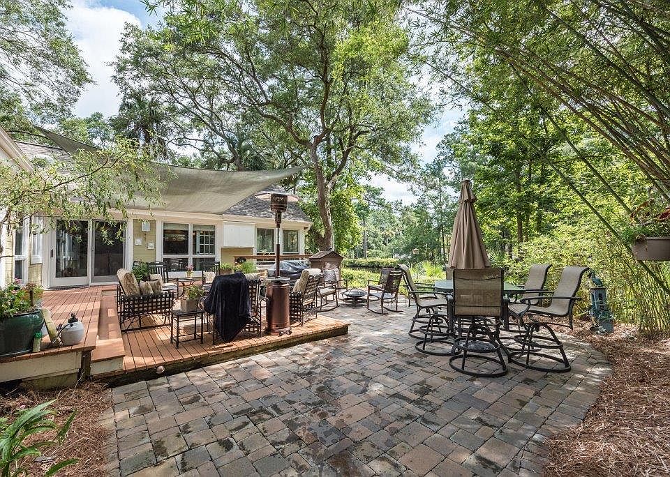 1st image of 2774 Old Oak Walk