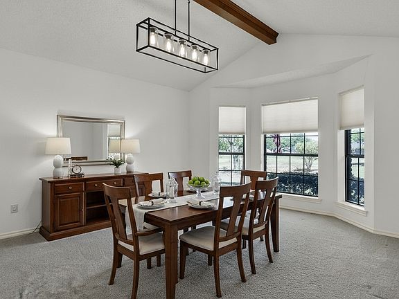 5th image of 2114 Meadows Cir