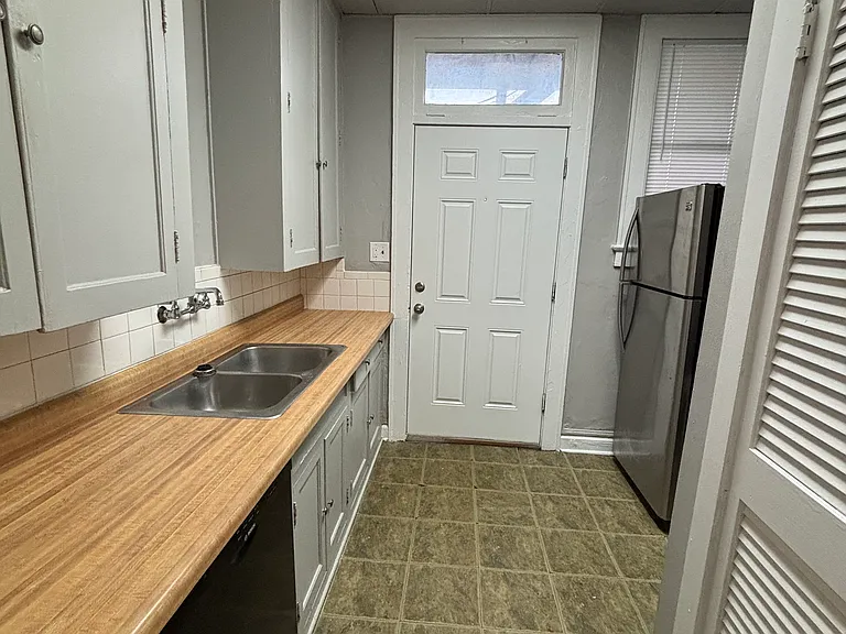 244 W 13th St #3 — Photo 9