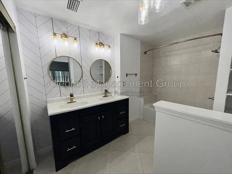 1211 Lehigh St — Photo 12