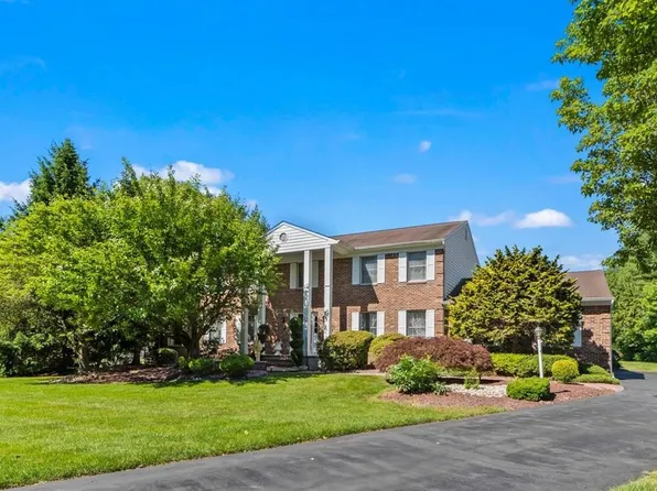 38 Foxcroft Dr, Princeton, NJ 08540