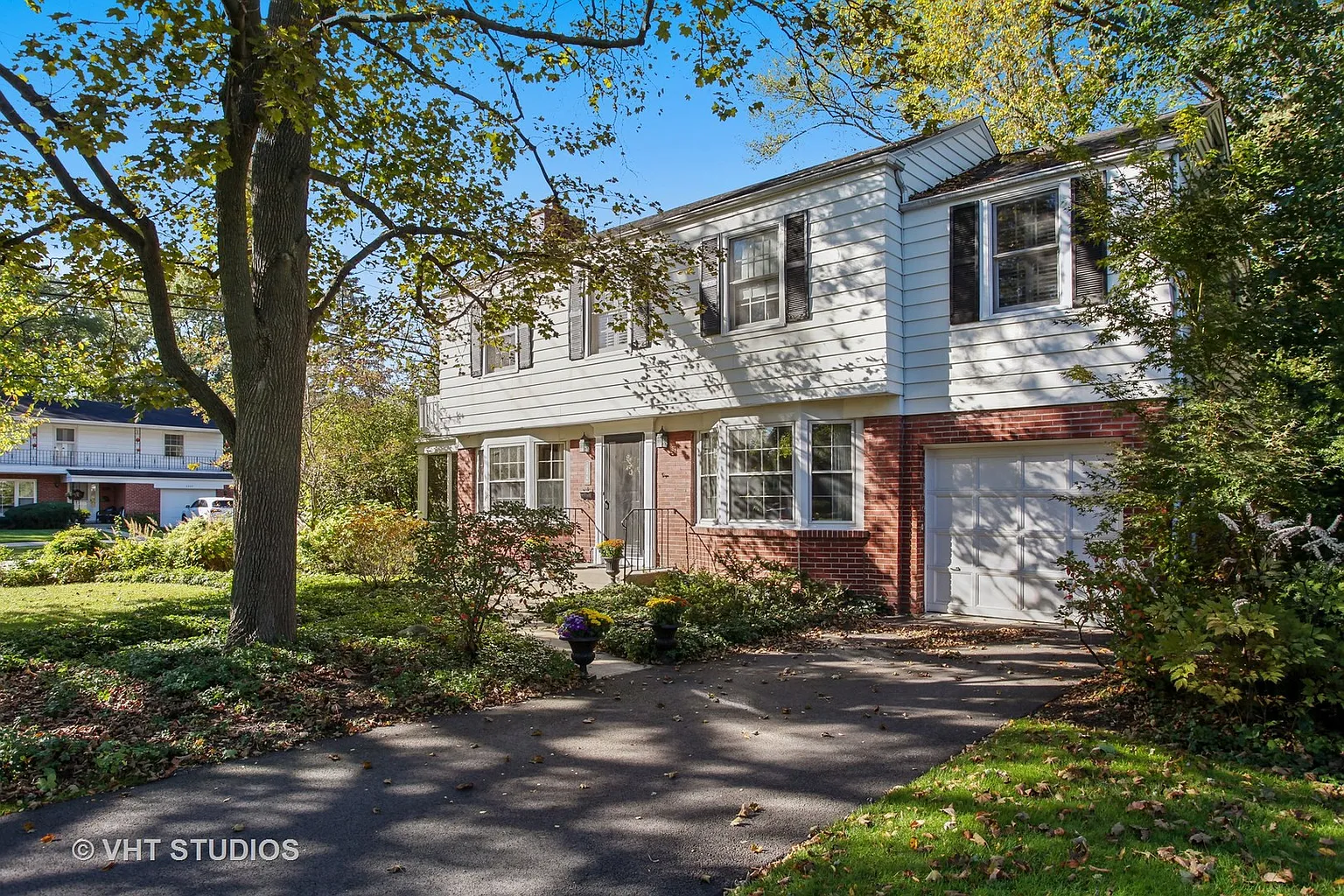 1144 Butternut Ln photo 1