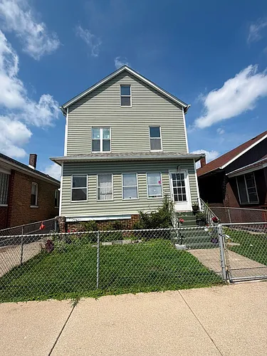 3824 Fir St Photo 1