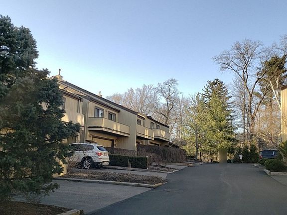 5th image of 3 Arapaho Ct Unit 1