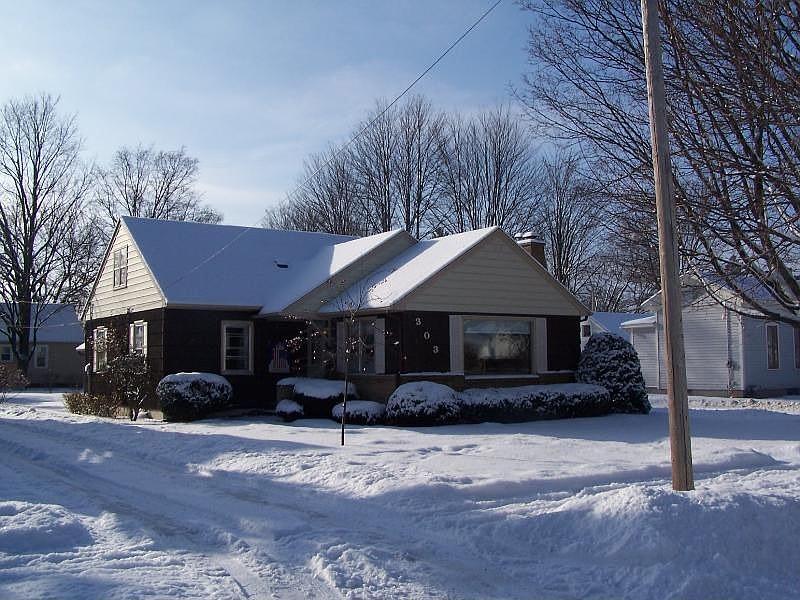 2nd image of 303 Weston Ave