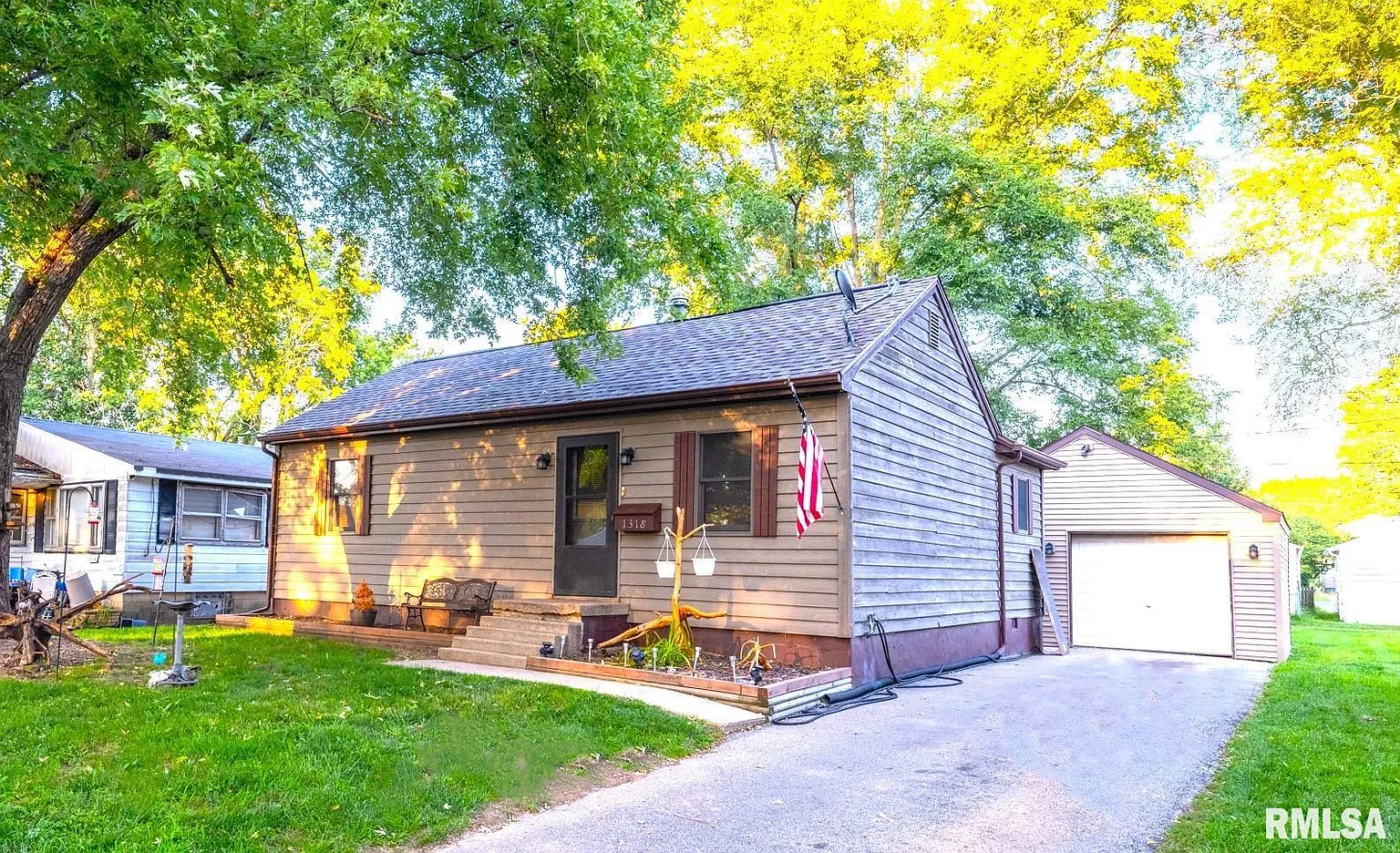 1318 S 10th St photo 1