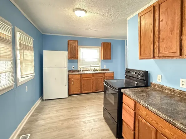 1026 McKinnie Ave, Fort Wayne, IN 46806