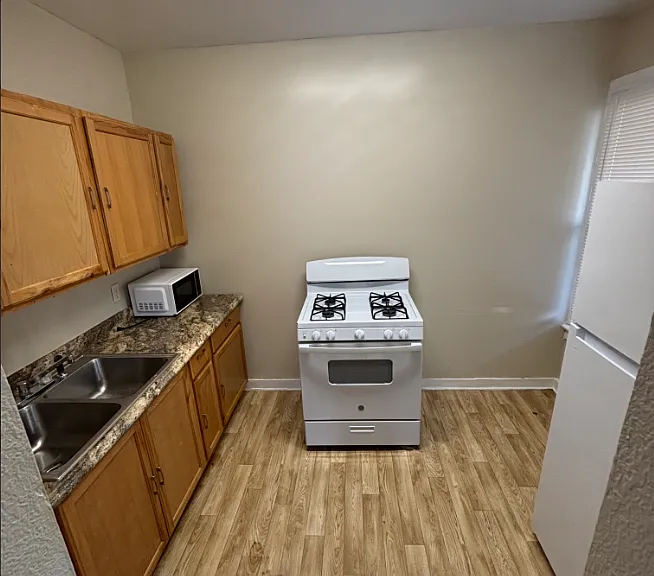 1819 Oakwood Ave #2 — Photo 3