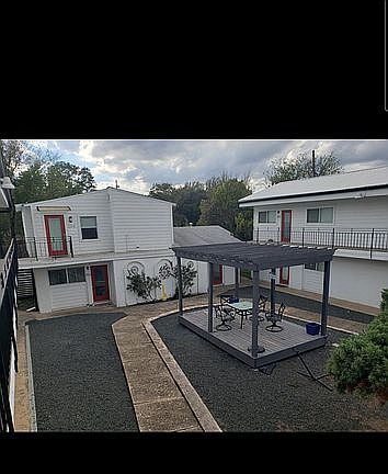 3rd image of 1310 E 51st St