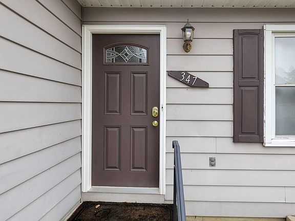 2nd image of 347 Oak Meadow Dr