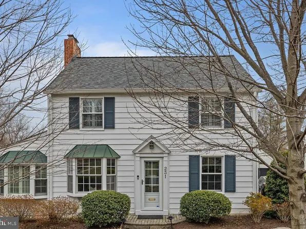 231 N Fillmore St, Arlington, VA 22201