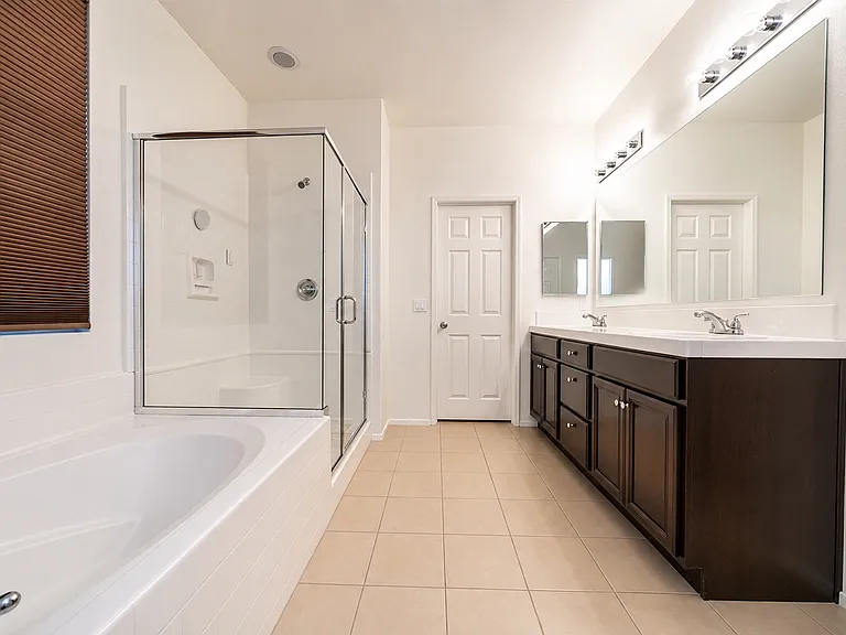 45025 Carla Ct — Photo 10