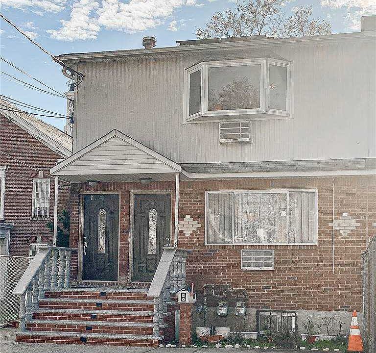 1st image of 21028 Hollis Ave