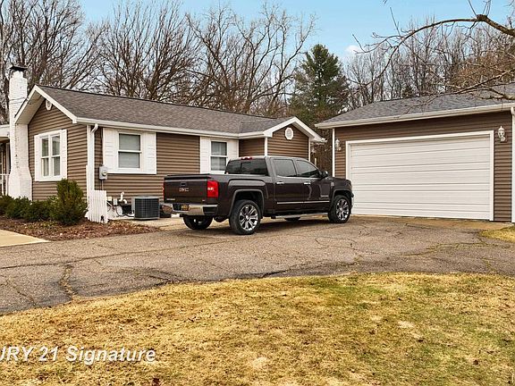 4th image of 9085 Coldwater Rd