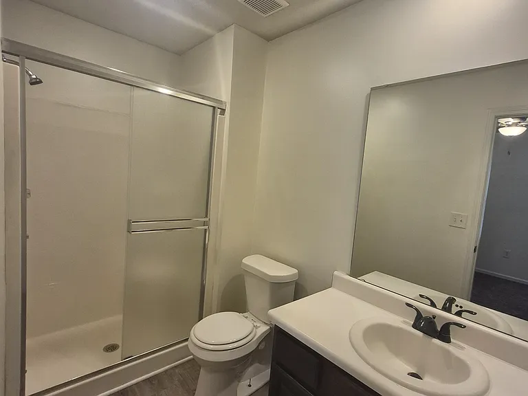 822 E 167th Ct — Photo 5