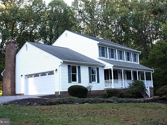 2nd image of 7136 Manor House Dr