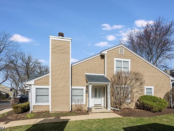 3rd image of 35 Cambridge Rd