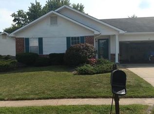 12 Barrington Dr, Saint Peters, MO 63376